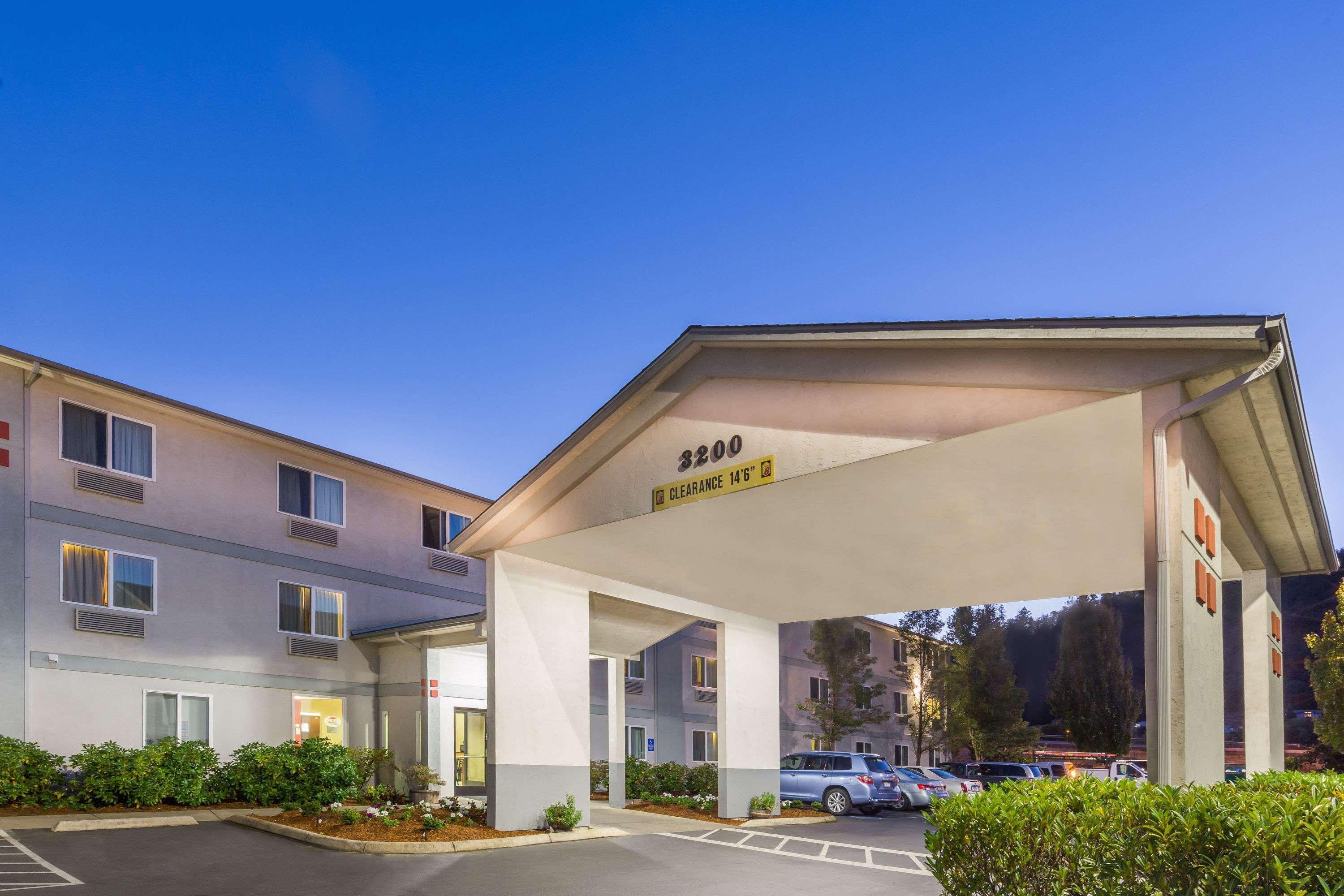 Super 8 By Wyndham
