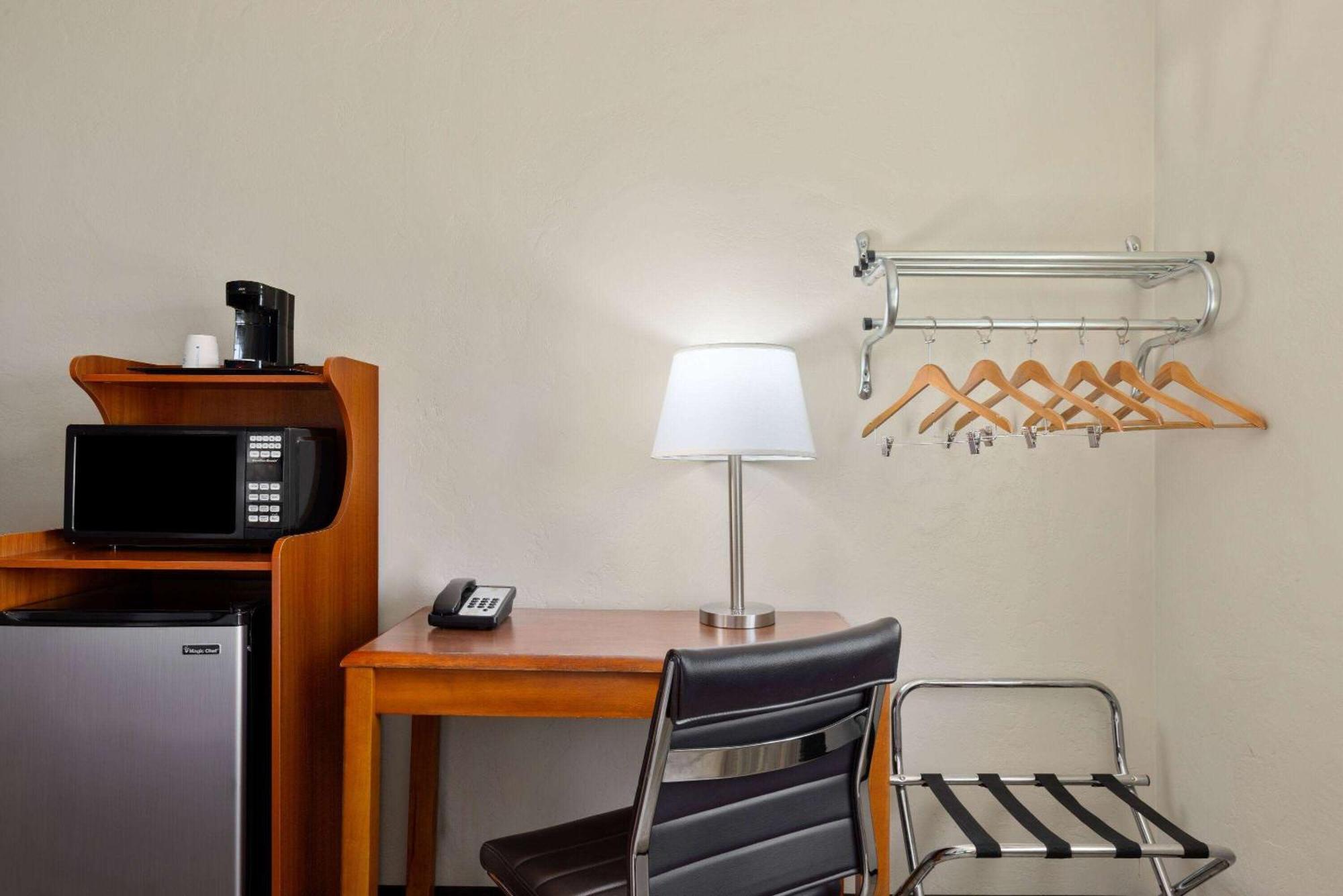 Super 8 By Wyndham Hotel 3*