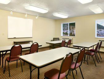 Super 8 By Wyndham Hotel Roseburg