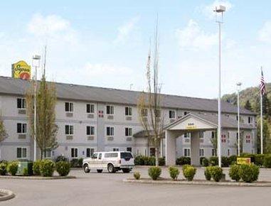 Super 8 By Wyndham Hotel 3*