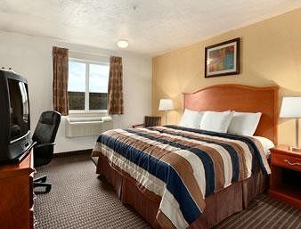 Super 8 By Wyndham Hotel Roseburg